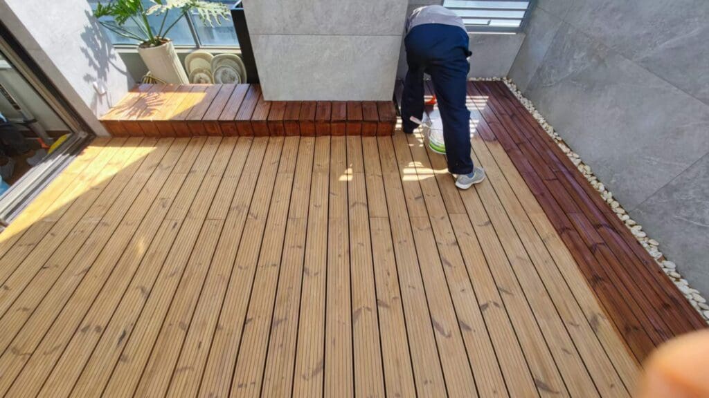dễ dàng thi công và bảo trì tấm lót sàn ngoài trời