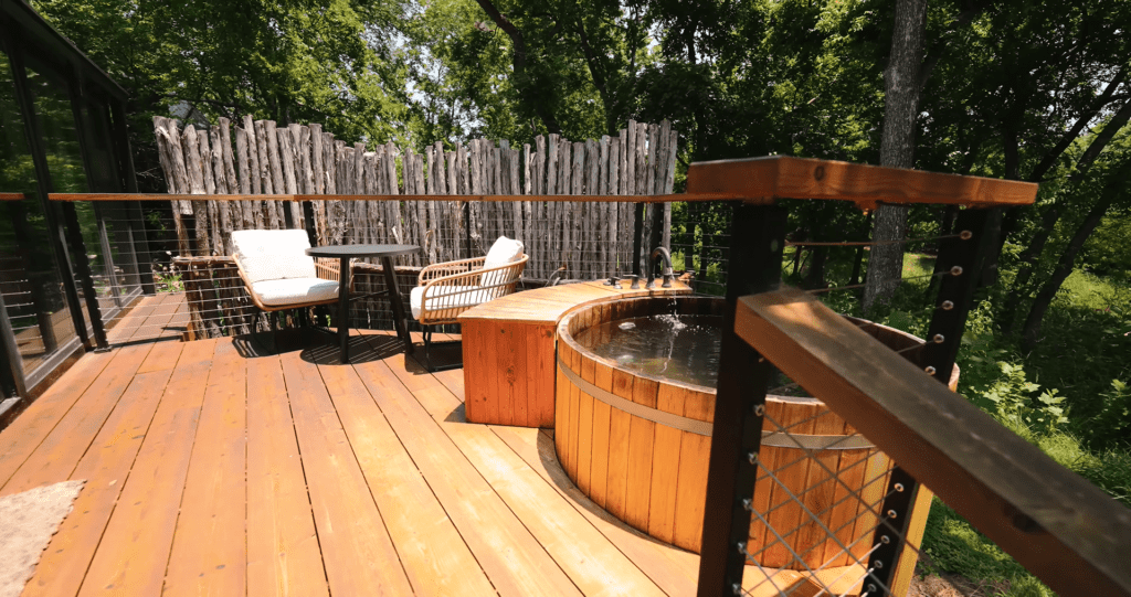 Hướng Dẫn Chi Tiết Lắp Đặt Sàn Gỗ Ngoài Trời Lavie Pine