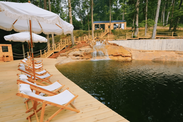 Công trình sử dụng sàn gỗ thông ngoài trời Lavie Pine tại biệt thự, homestay và bến tàu
